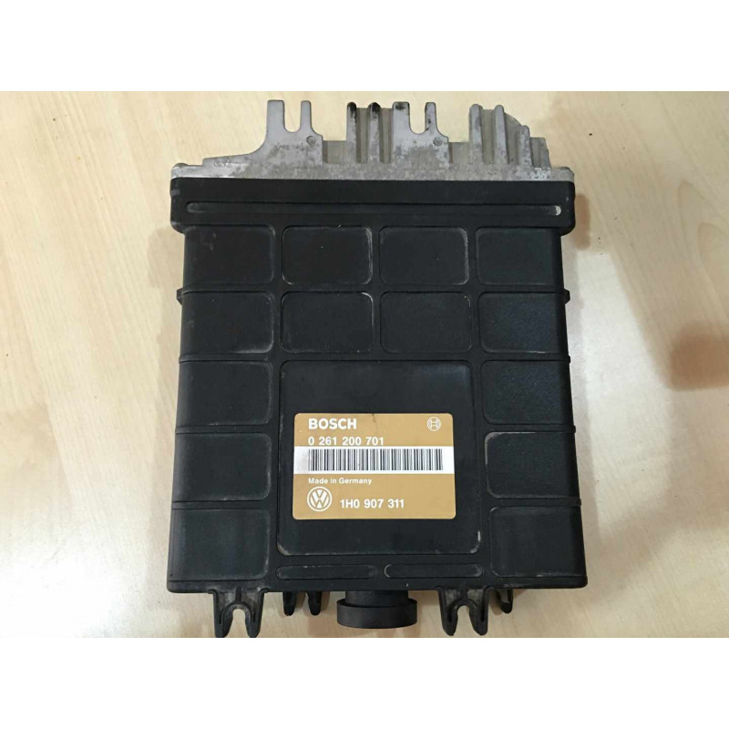 ECU MOTOR BOSCH MA1.2.2 0261200701 VAG 1H0907311