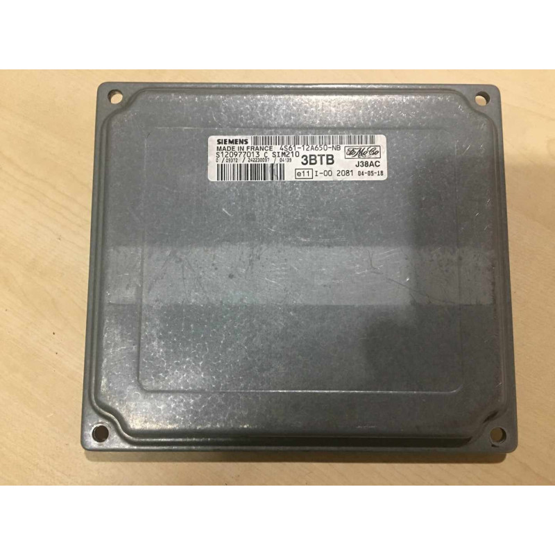 ENGINE ECU SIEMENS SIM210 S120977013C FORD 4S61-12A650-NB