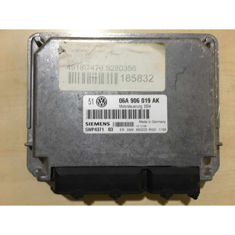 ECU MOTOR SIEMENS SIMOS 2 5WP441704 VAG 06A906019AK ECU MOTOR SIEMENS SIMOS 2 5WP441704 VAG 06A906019AK
