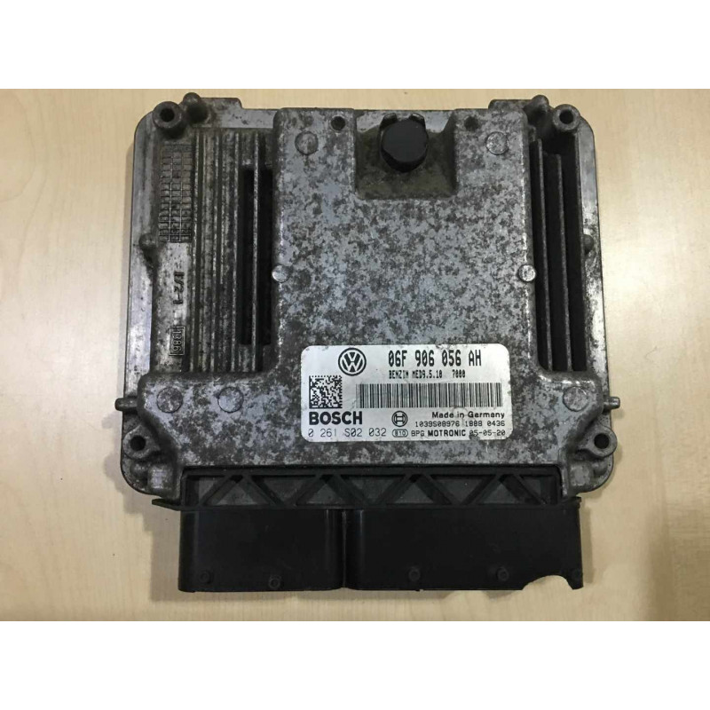 ECU MOTOR BOSCH MED9.5.10 0261S02032 VAG 06F906056AH