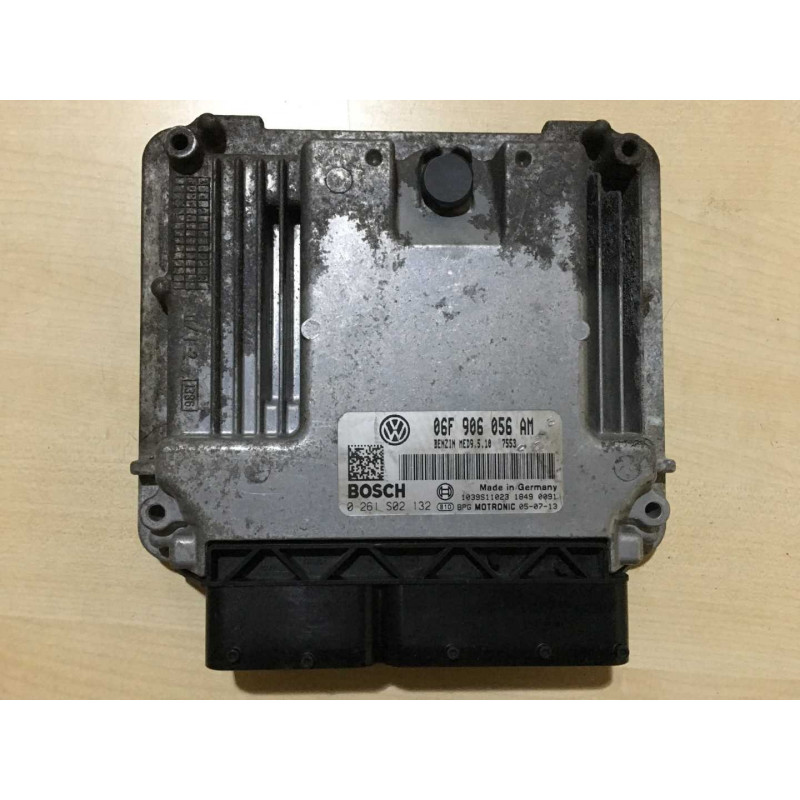 ECU MOTOR BOSCH MED9.5.10 0261S02132 VAG 06F906056AM