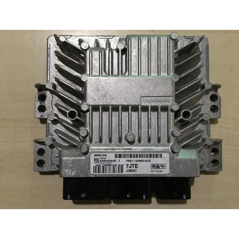 ECU MOTOR SIEMENS SID 206 5WS40582E-T FORD 7M51-12A650-AUE 7JTE