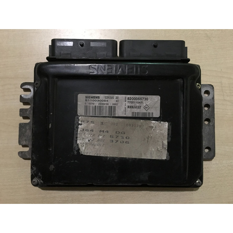 ECU MOTOR SIEMENS SIRIUS 32 S110030054C RENAULT 8200055730 7700110471