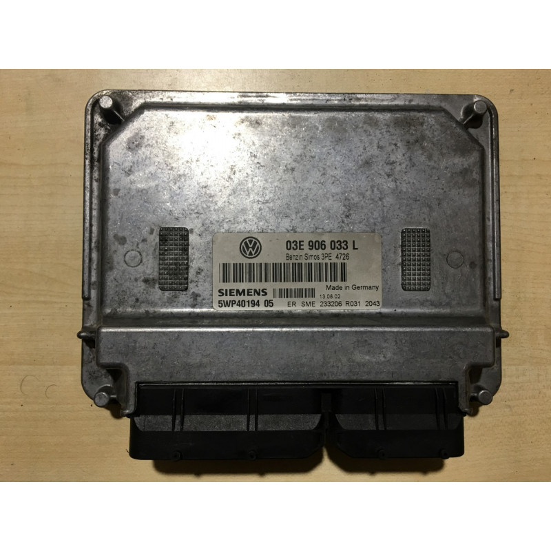 ECU MOTOR SIEMENS SIMOS 3PE 5WP4019405 VAG 03E906033L