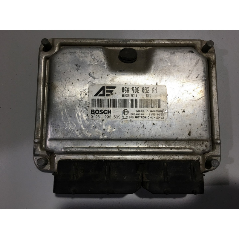 ENGINE ECU BOSCH ME7.5 0261206599 VAG 06A906032AH