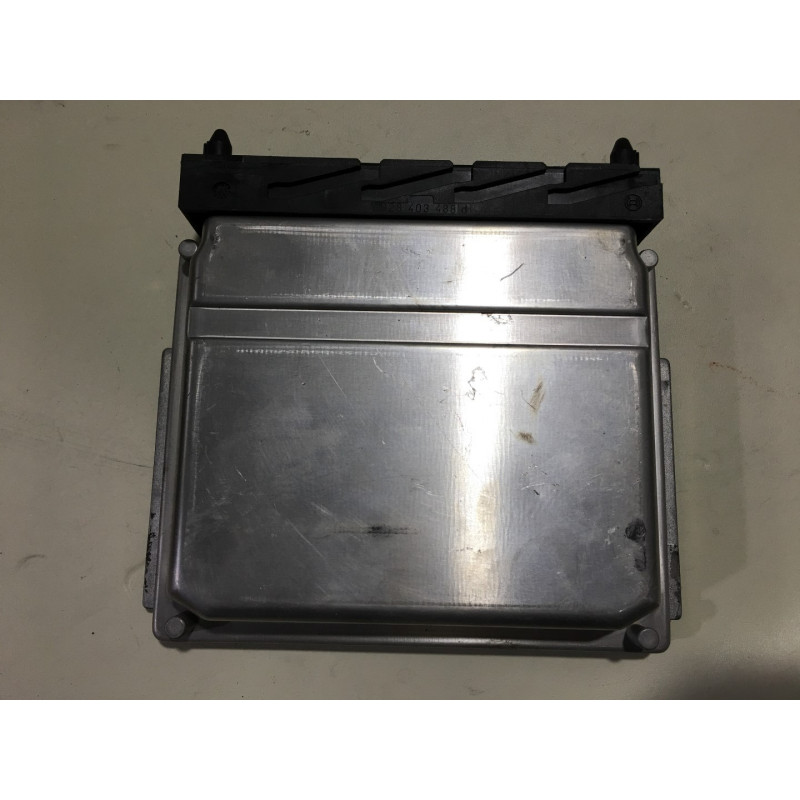 ENGINE ECU  BOSCH ME7.0.1 0261208290 VOLVO 30668479A LD.2