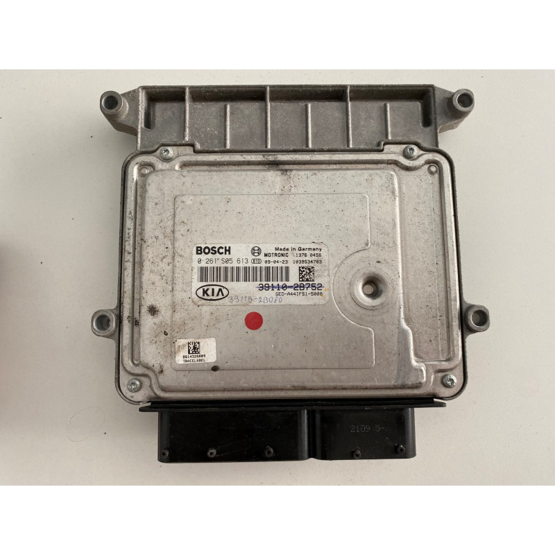 ECU MOTOR BOSCH M7.9.81 0261S05613 KIA 39119-2B080