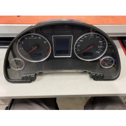 INSTRUMENT CLUSTER BOSCH 0263626026 VAG 8E0920900HX