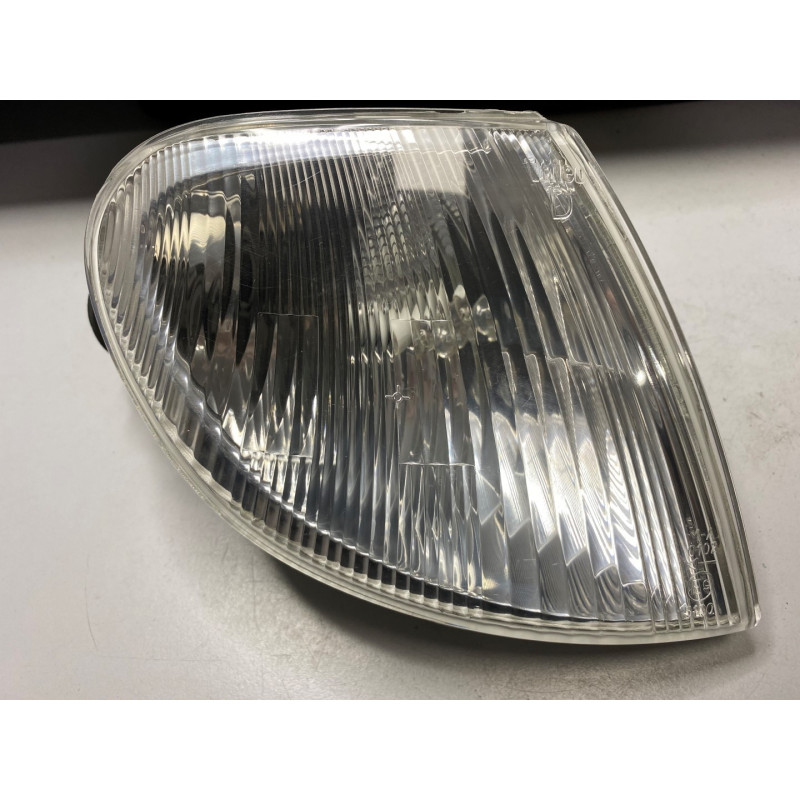 INTERMITENTE DELANTERO DERECHO VALEO CITROEN BERLINGO / PEUGEOT PARTNER PSA 67732890 / 6303.82 / 6303.64