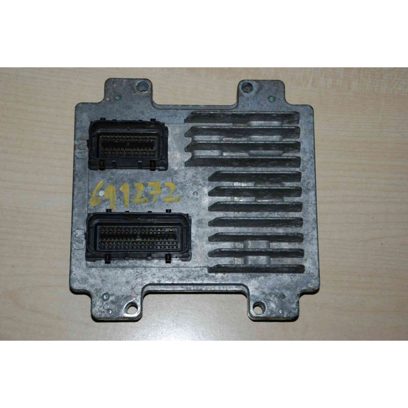 ECU MOTOR SIEMENS SIMTEC 71 5WK9153 OPEL 09158670 ECU MOTOR SIEMENS SIMTEC 71 5WK9153 OPEL 09158670
