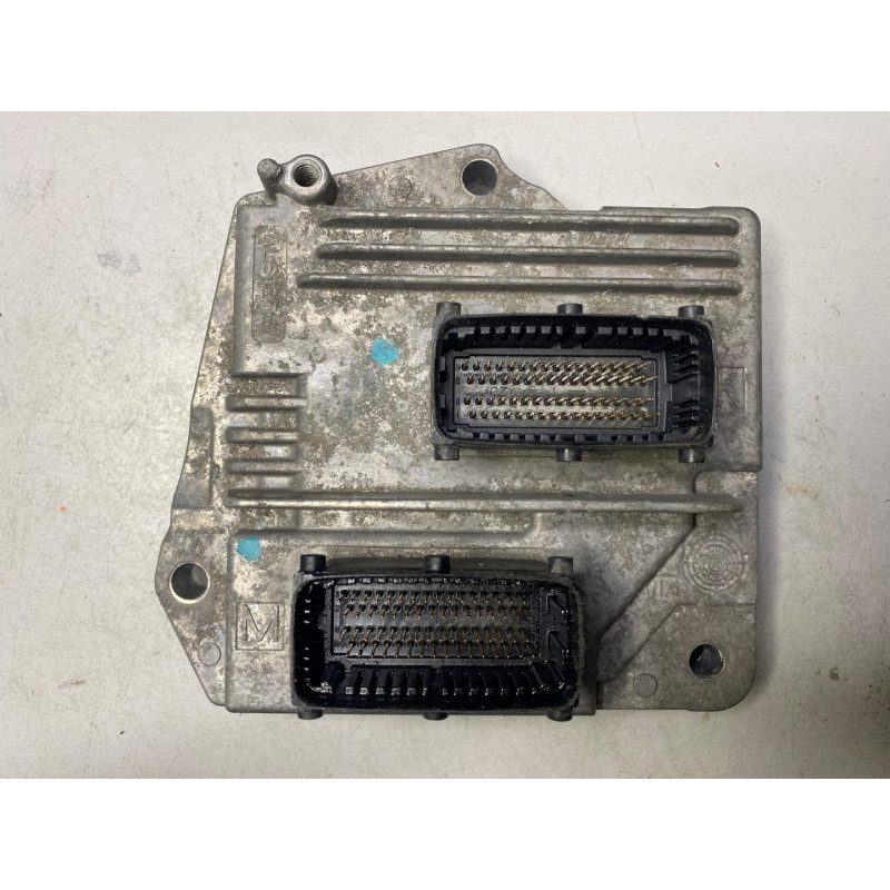 BOSCH ME1.5.5 0261207421 OPEL 24443795AR BOSCH ME1.5.5 0261207421 OPEL 24443795AR