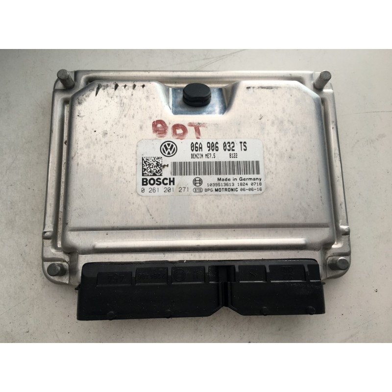 ECU MOTOR BOSCH ME7.5 0261201271 VAG 06A906032TS