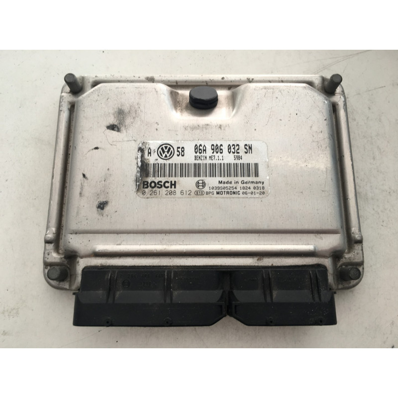 ECU MOTOR BOSCH ME7.1.1 0261208612 VAG 06A906032SN ECU MOTOR BOSCH ME7.1.1 0261208612 VAG 06A906032SN