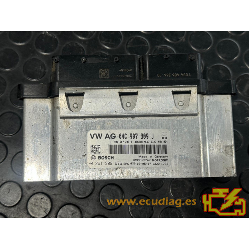 ECU BOSCH ME17.5.26 0261S09676 SKODA RAPID I (NH) 1.6 MPI 66KW 90CV CWVB 04C907309J / SW 04E906057CE 2742 - 10SW005706