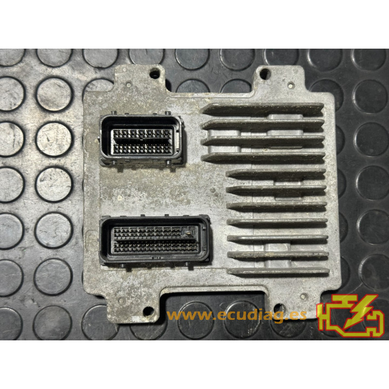 ECU ACDELCO HITACHI E83 12636386 OPEL CORSA IV (D) 1.4i 74KW 100CV 55583744 AA5T - VIRGEN
