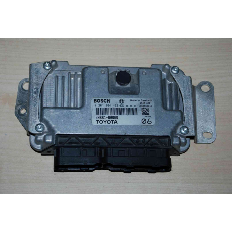 ECU MOTOR BOSCH ME7.9.52 0261S04462 TOYOTA 89661-0H060