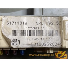 CAJA FUSIBLES MAGNETI MARELLI 501209520040 FIAT STILO I (192) 51711819