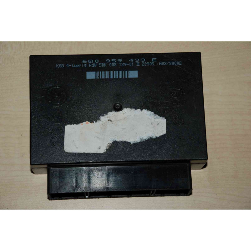 ECU BODY CONFORT HELLA 5DK008129-01 VAG 6Q0959433E ECU BODY CONFORT HELLA 5DK008129-01 VAG 6Q0959433E