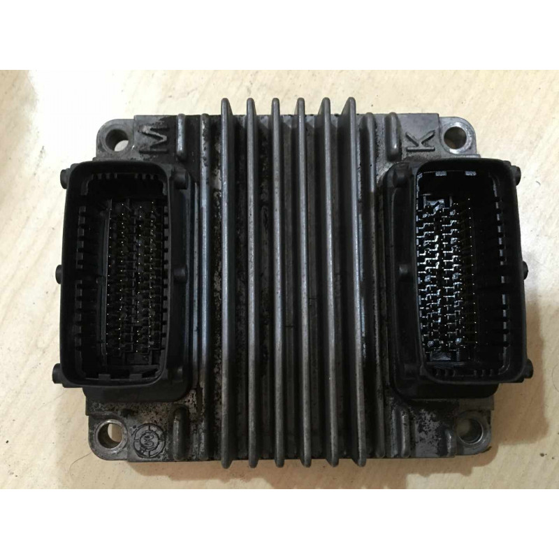 BOSCH ME1.5.5 0261207421 OPEL 24443795AR